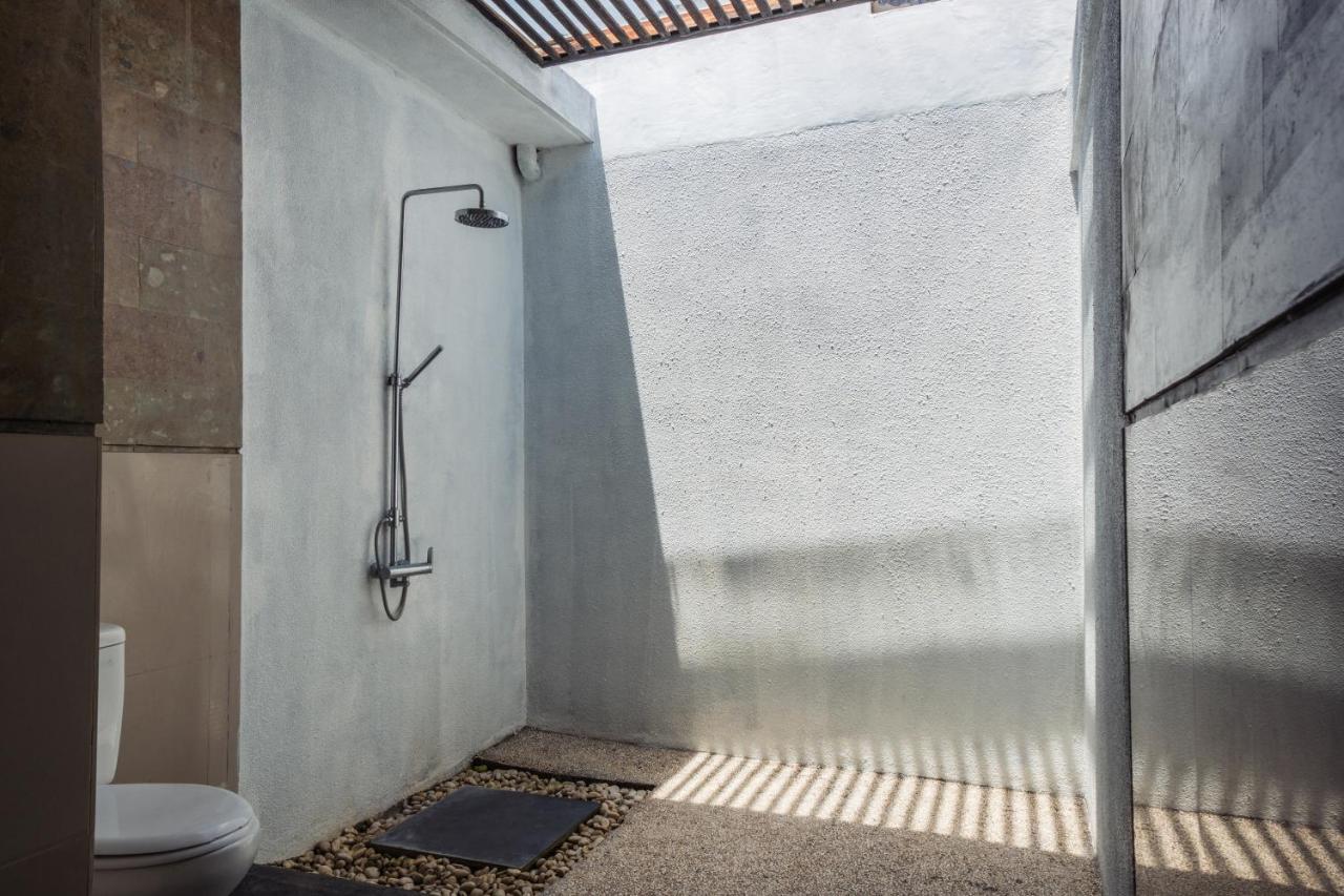 Cosy And Cheerful 2 Bedroom Villa 5Mins To Finns Canggu Exterior foto