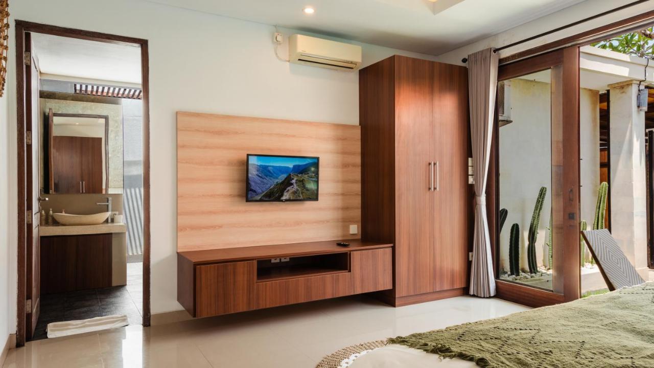 Cosy And Cheerful 2 Bedroom Villa 5Mins To Finns Canggu Exterior foto